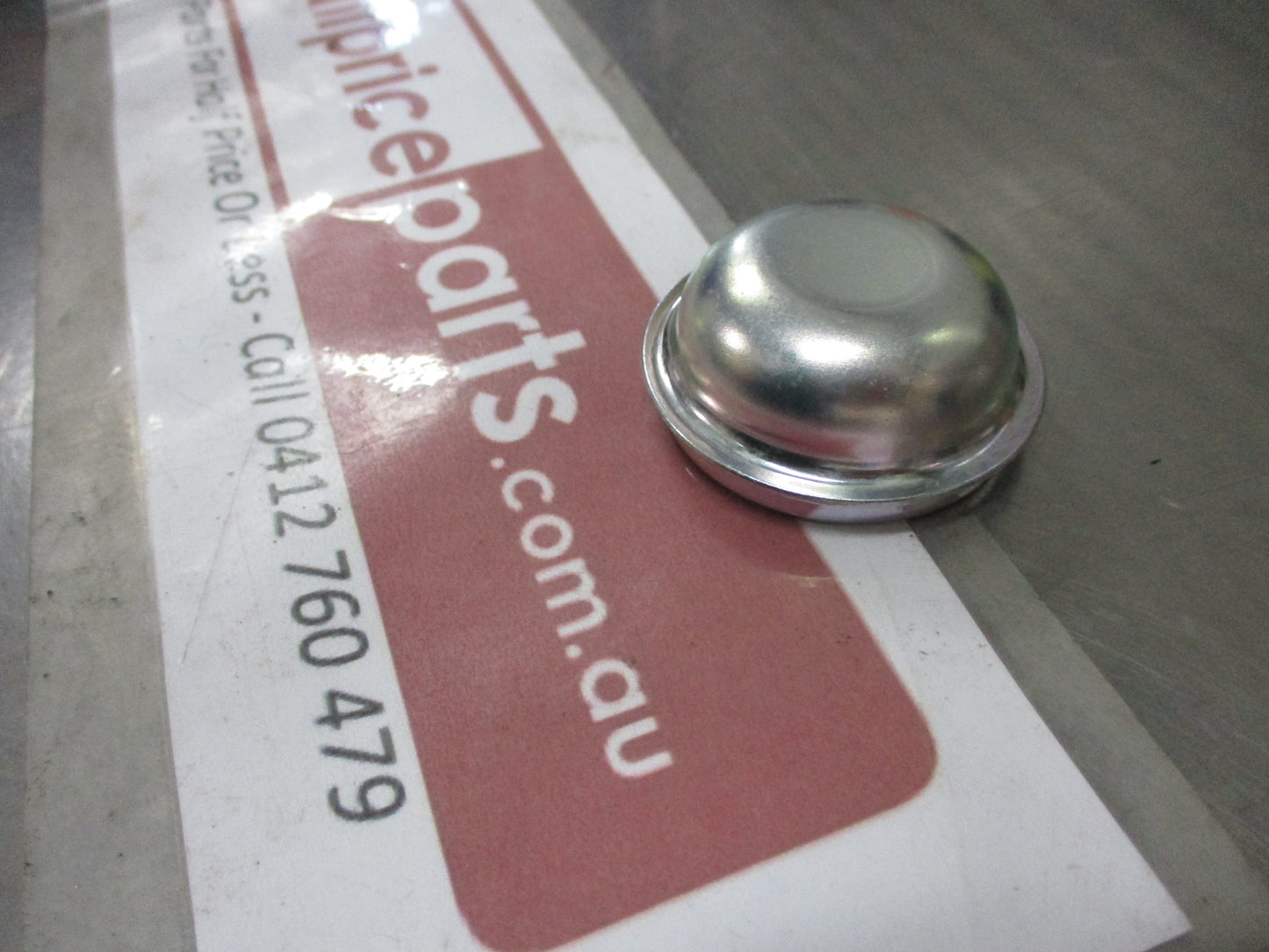 Suzuki Carry Genuine Front Wheel Spindle Cap New Part