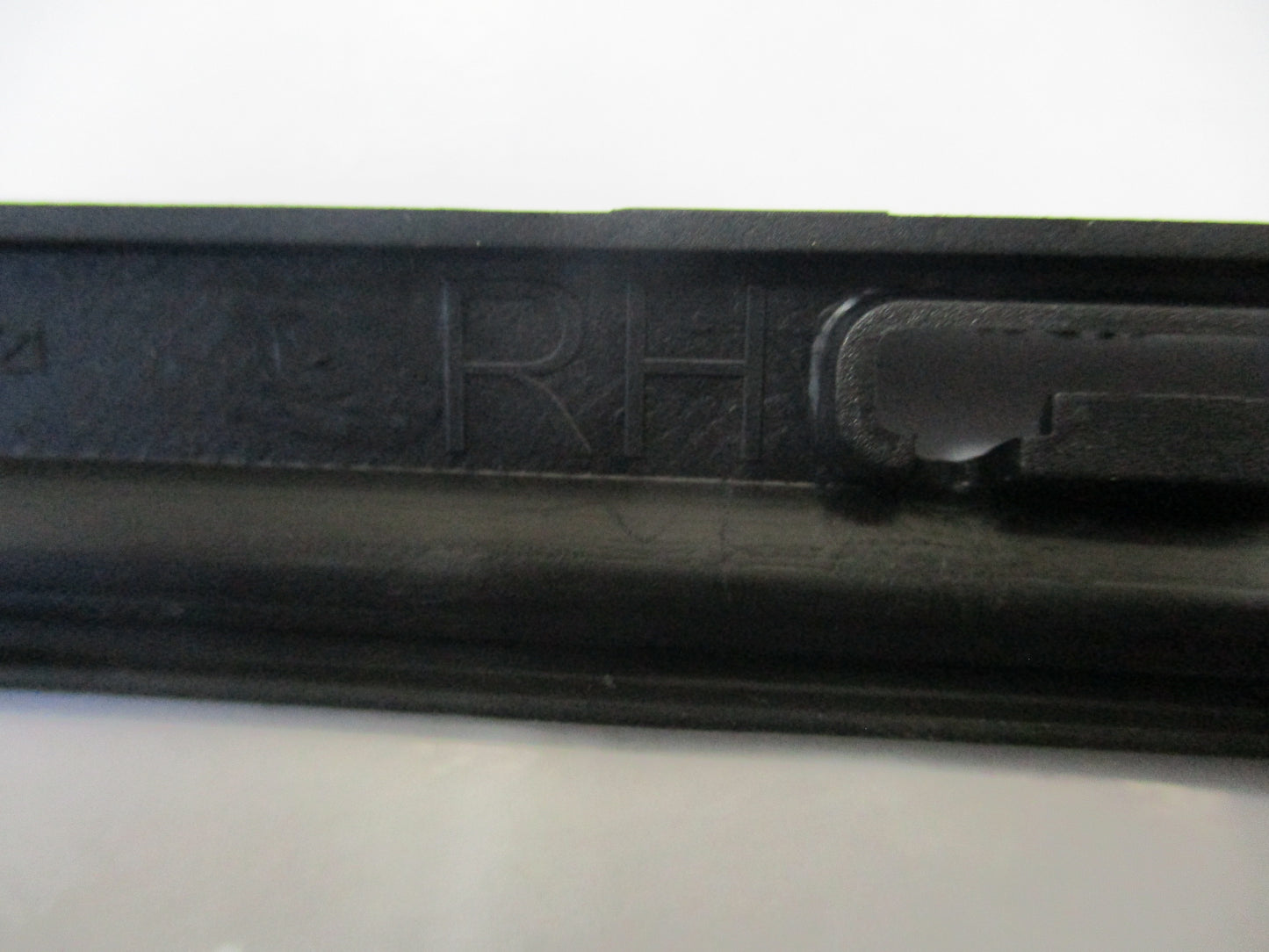 Citroen C4 Picasso Genuine Left & Right Fog Light Brackets New Part