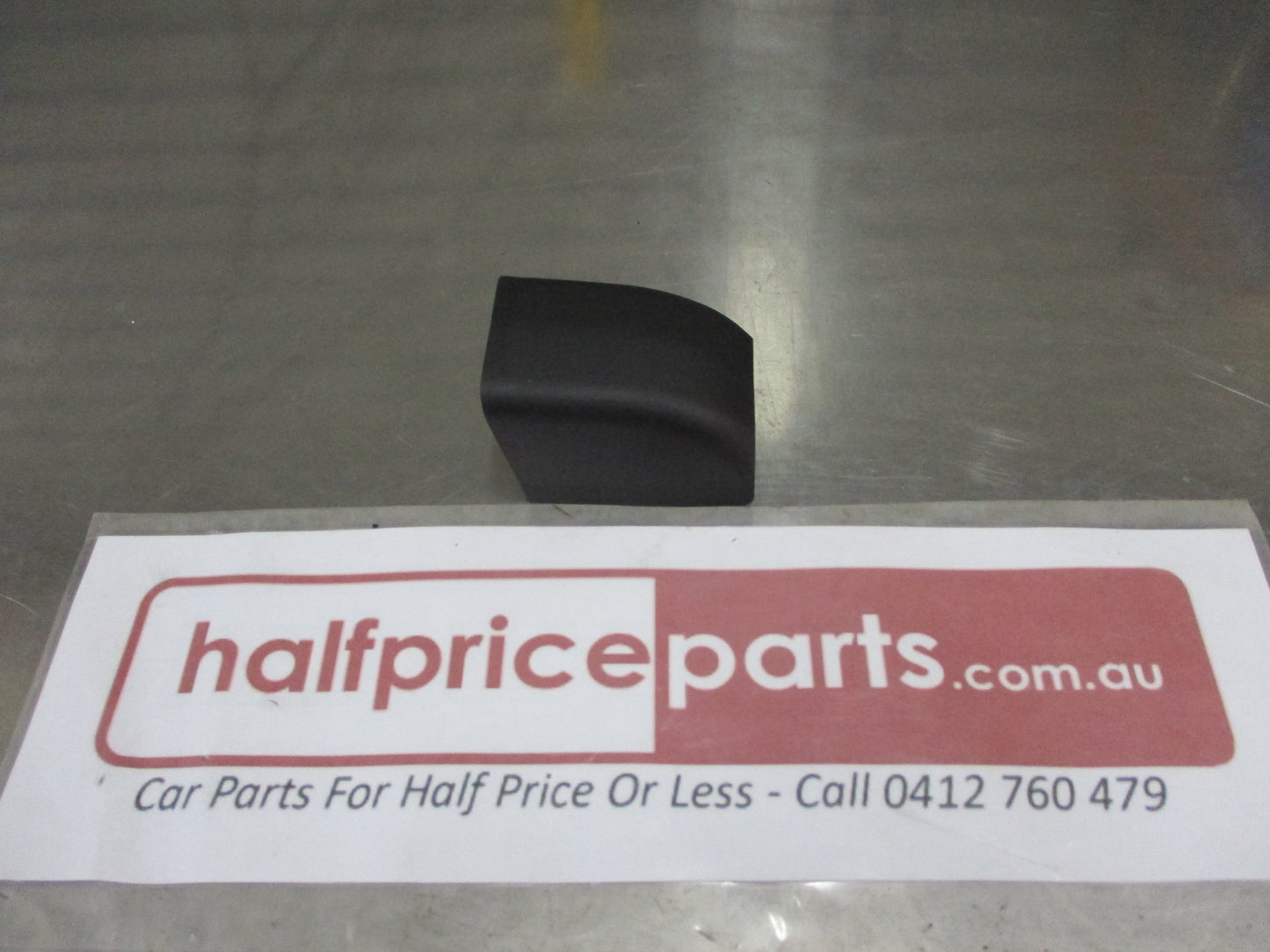 Holden Captiva Genuine Rear View Mirror Mounting Cover Plate New Part