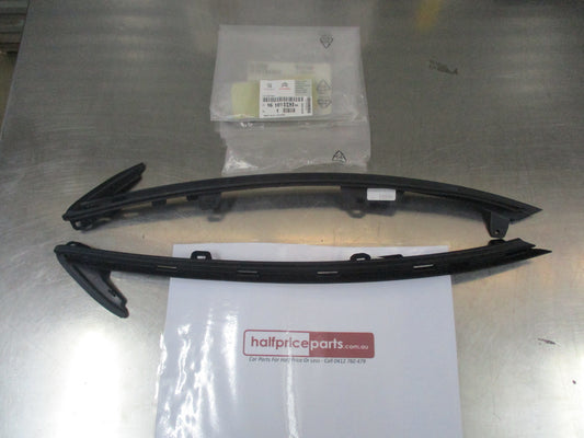 Citroen C4 Picasso Genuine Left & Right Fog Light Brackets New Part
