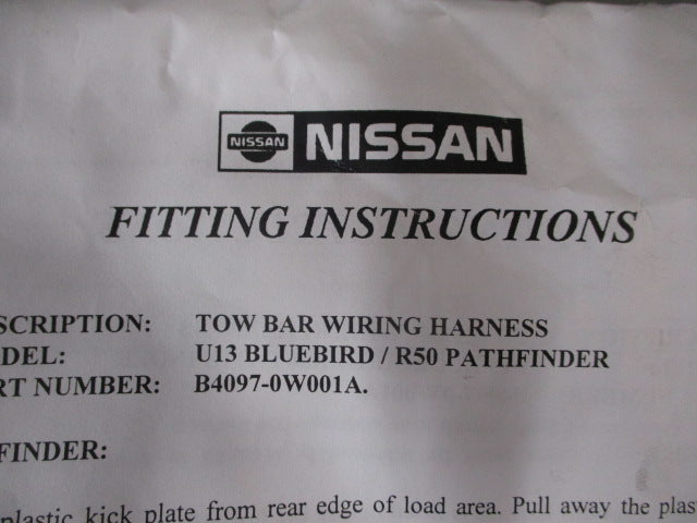 Nissan R50 Pathfinder/U13 Bluebird Genuine Towbar Harness New Part