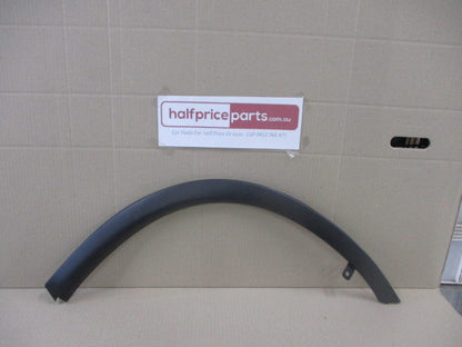 Mitsubishi Outlander Genuine Front Right Hand Wheel Arch Moulding (Unpainted No Fitting Kit) New Part