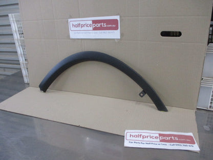 Mitsubishi Outlander Genuine Front Right Hand Wheel Arch Moulding (Unpainted No Fitting Kit) New Part