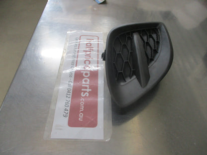 Mazda 2 DE Genuine Front Right Hand Front Bumper Fog Light Bezel New Part