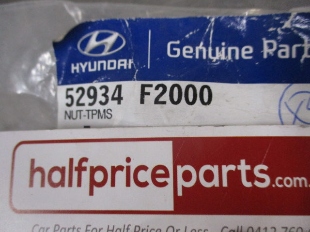 Hyundai Elantra/Kona Genuine TPMS Sensor Nut New Part