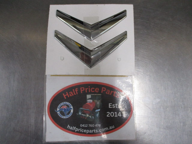 Citroen C5 Genuine Chrome Rear Tail Gate Chrome Boot Lid Emblem New Part