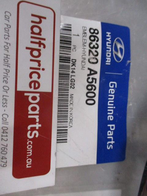 Hyundai Elantra Genuine Front Chrome Grille Emblem New Part