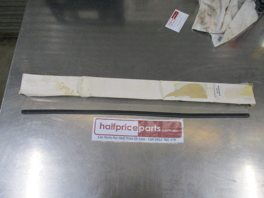 Universal 8.5 x 700mm Wiper Insert - New Part
