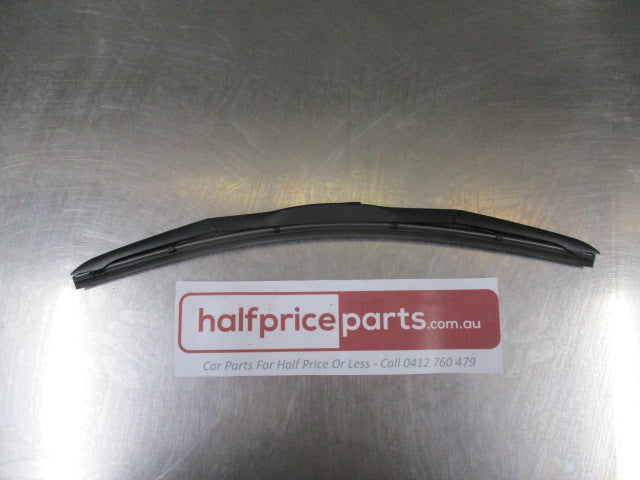 Mazda 6/ CX-7 Genuine Front Left Hand Side Wiper Blade - New Part