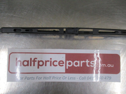 Isuzu NK/NL Genuine Wiper Blade 480mm - New Part