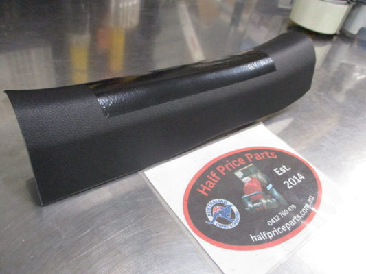 Kia Sportage SLI Genuine Right Hand Rear Door Scuff Trim New Part