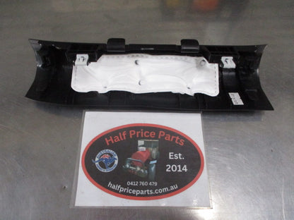 Kia Sportage SLI Genuine Right Hand Rear Door Scuff Trim New Part