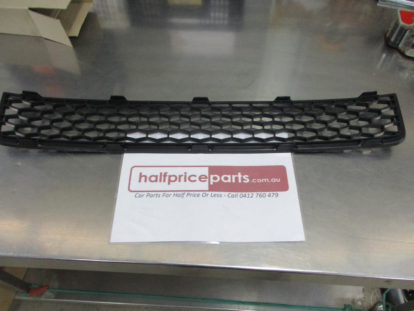 Holden VE SS/SSV/SV6 Series 1 Genuine Lower Front Grille - New Part
