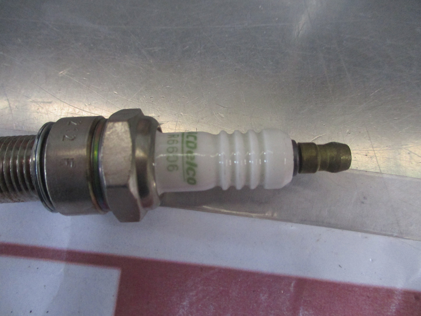 ACDelco Spark Plug Suits Mazda 323 1.6L /Mitsubishi Lancer 1.5L New Part