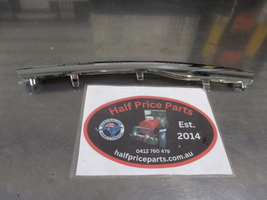 Hyundai Accent Genuine Upper Right Hand Front Chrome Grille Insert New Part