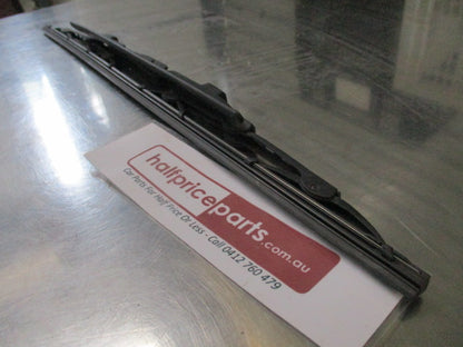 Suzuki SX4 Genuine Lefthand Wiper Blade Assembly - New Part