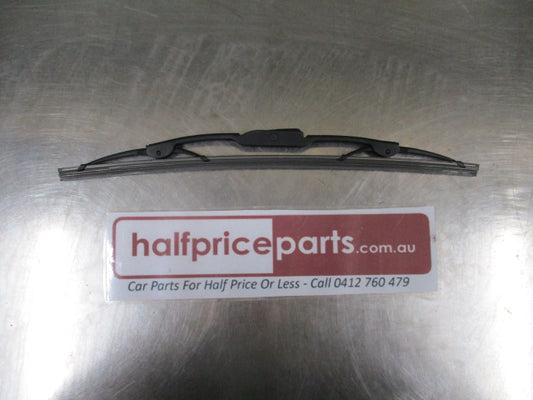 Suzuki Alto Genuine 14" Front Right Hand Wiper Blade Assembly - New Part