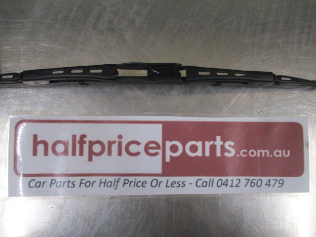 Suzuki Alto Genuine 14" Front Right Hand Wiper Blade Assembly - New Part