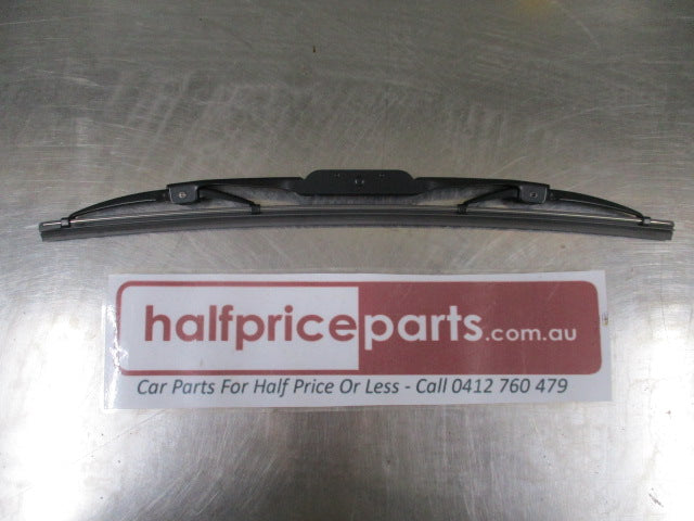 Suzuki SX4 Genuine Passenger Front Replacement Wiper Blade - New Part