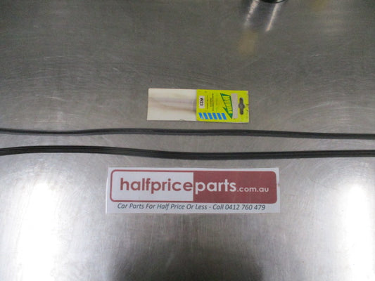 Wunda Wiper Blade Inserts Pair See Photos Details - New Part