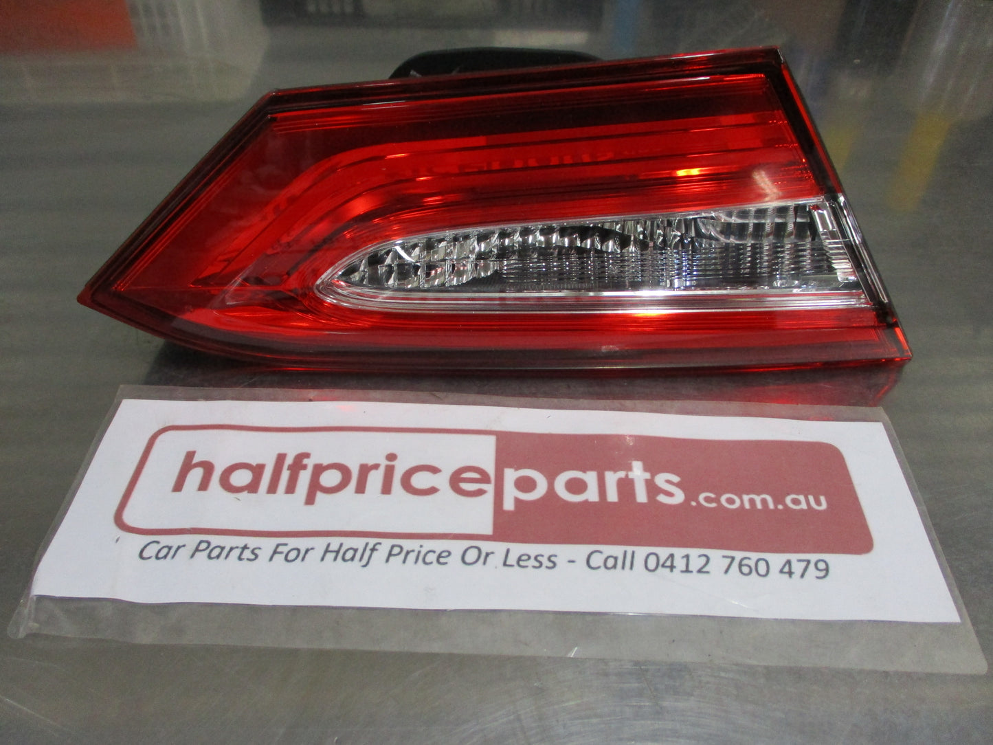 Toyota Camry Genuine Inner Passenger Side Tail Light New Part