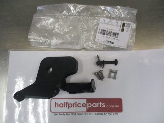 Citroen DS5 Genuine Right (Drivers) Head Light Lug Repair Kit New Part