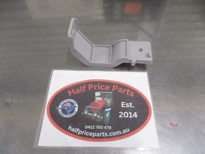 Hyundai Accent Genuine Rear Centre Bumper Rail Reinforcement Bracket New Part