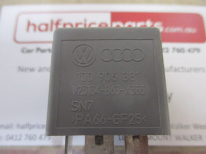 VW Beetle Genuine Power Accessory Relay New Part