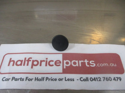 Ford Falcon/Laser Bonnet Insulator Retainer Clip New Part