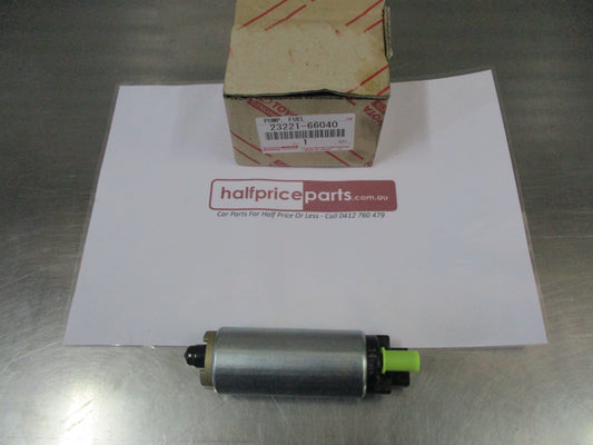 Toyota Landcruiser Genuine Fuel Pump Assy New Part