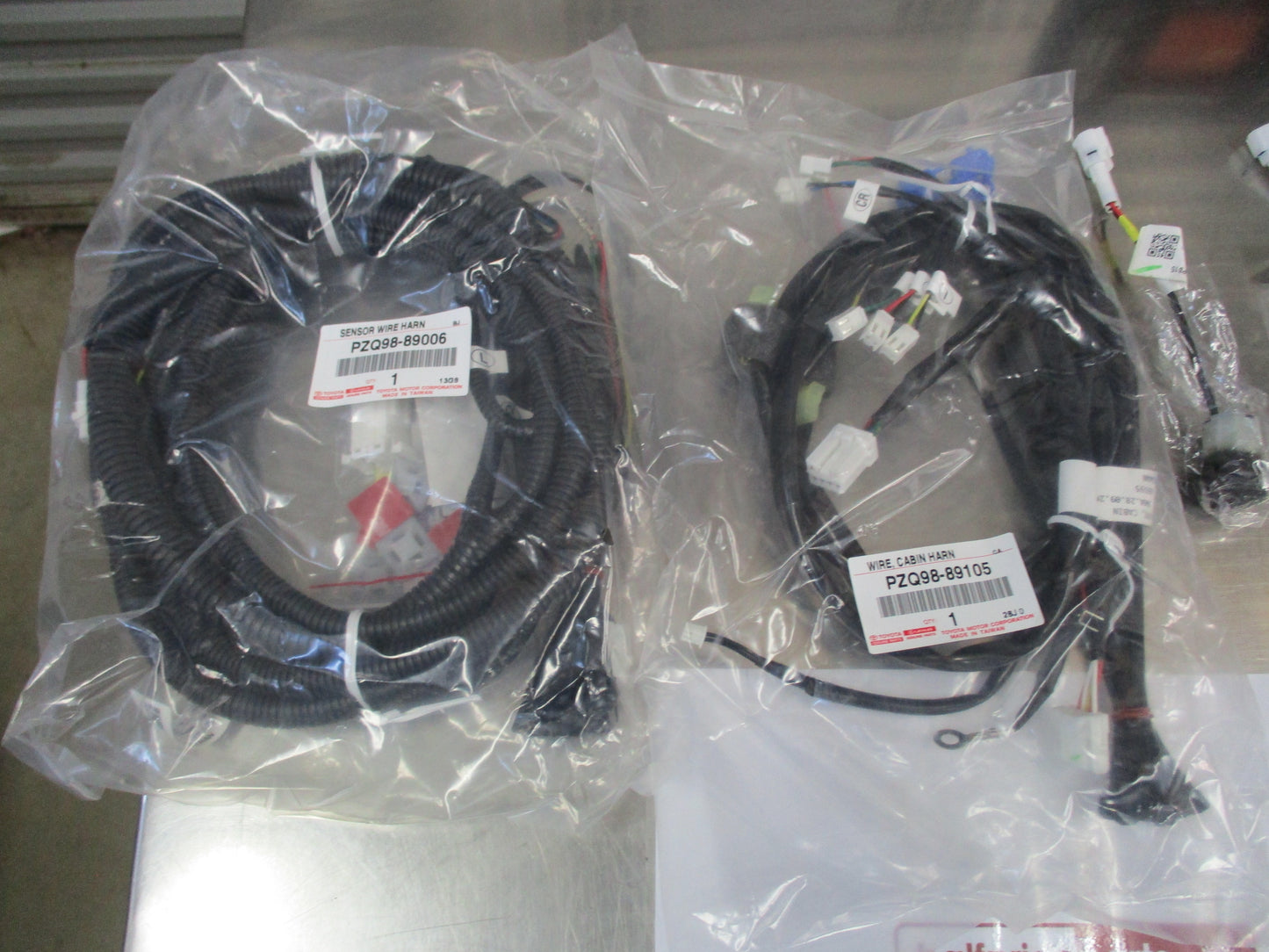 Toyota Hilux Genuine Front Parking Assist Wiring Harness Kit New Part