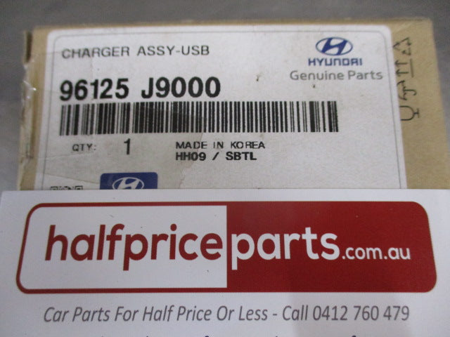 Hyundai Kona Genuine USB Power Outlet Assembly New Part