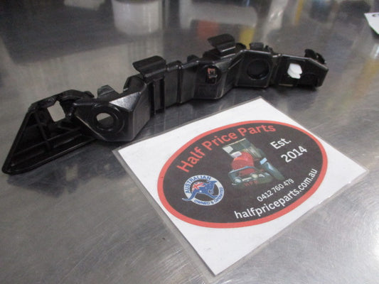 Kia Sportage Genuine Right Hand Front Bumper Side Bracket New Part