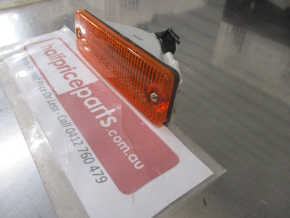 MAZDA E2000 VAN Genuine Right Hand Front Bar Indicator Assembly New Part