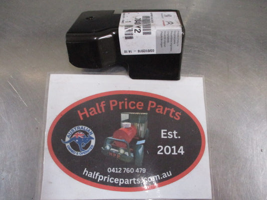 Citroen/Peugeot Genuine Left Hand Front Lower Guard Bracket New Part