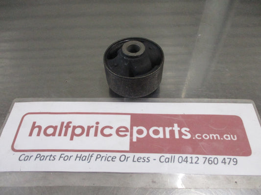 Kia Carnival/Sorento  Genuine Front Lower Arm Bush New Part