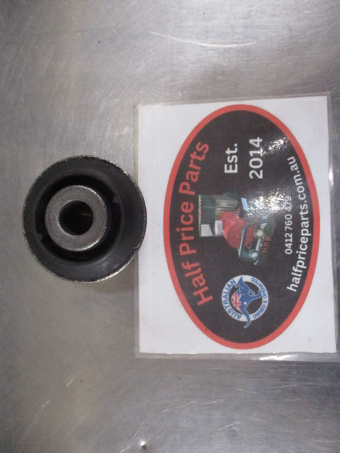 Honda Civic/CR-V Genuine Lower Control Arm Rear Bush New Part