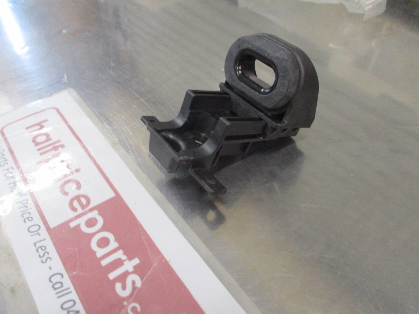 Holden VE Commodore/WM Statesman Genuine Upper Radiator Support New Part
