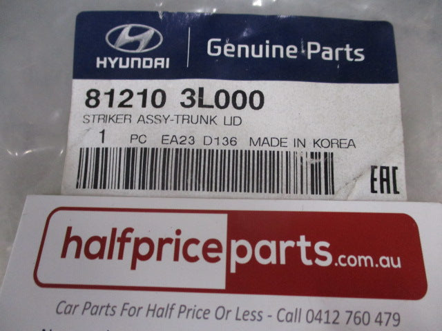 Hyundai Accent/Elantra/Sonata Genuine Boot Lid Striker New Part