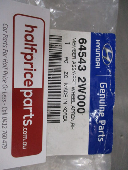 Hyundai Santa Fe Genuine Right Hand Front Guard Apron Bracket New Part