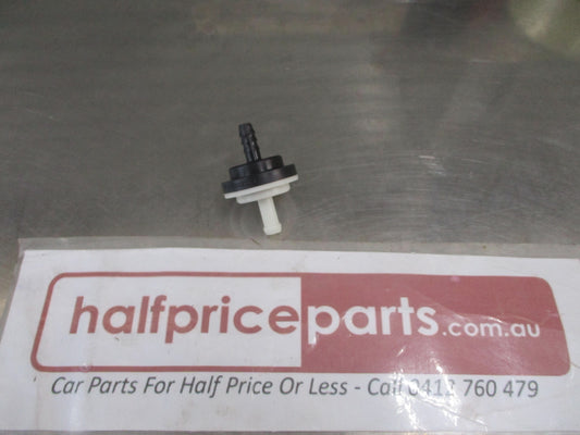 Mazda CX-7/6 Genuine Exhaust Gas Circulation EGR Vacuum Delay Valve New Part