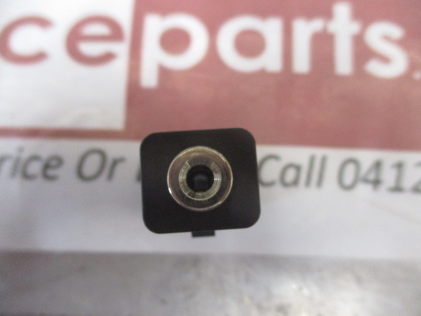 Mazda UP BT-50 Genuine Radio AUX Control Unit New Part