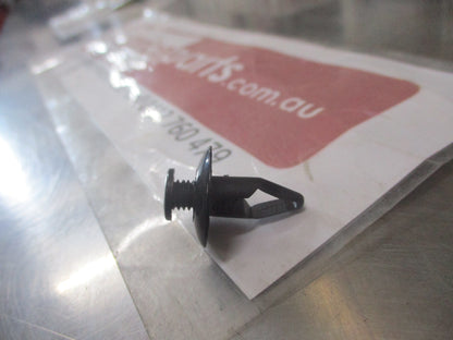 Mazda CX-7/5/6/3/MPV/626/323 Genuine Guard Liner Fastener Clip New Part