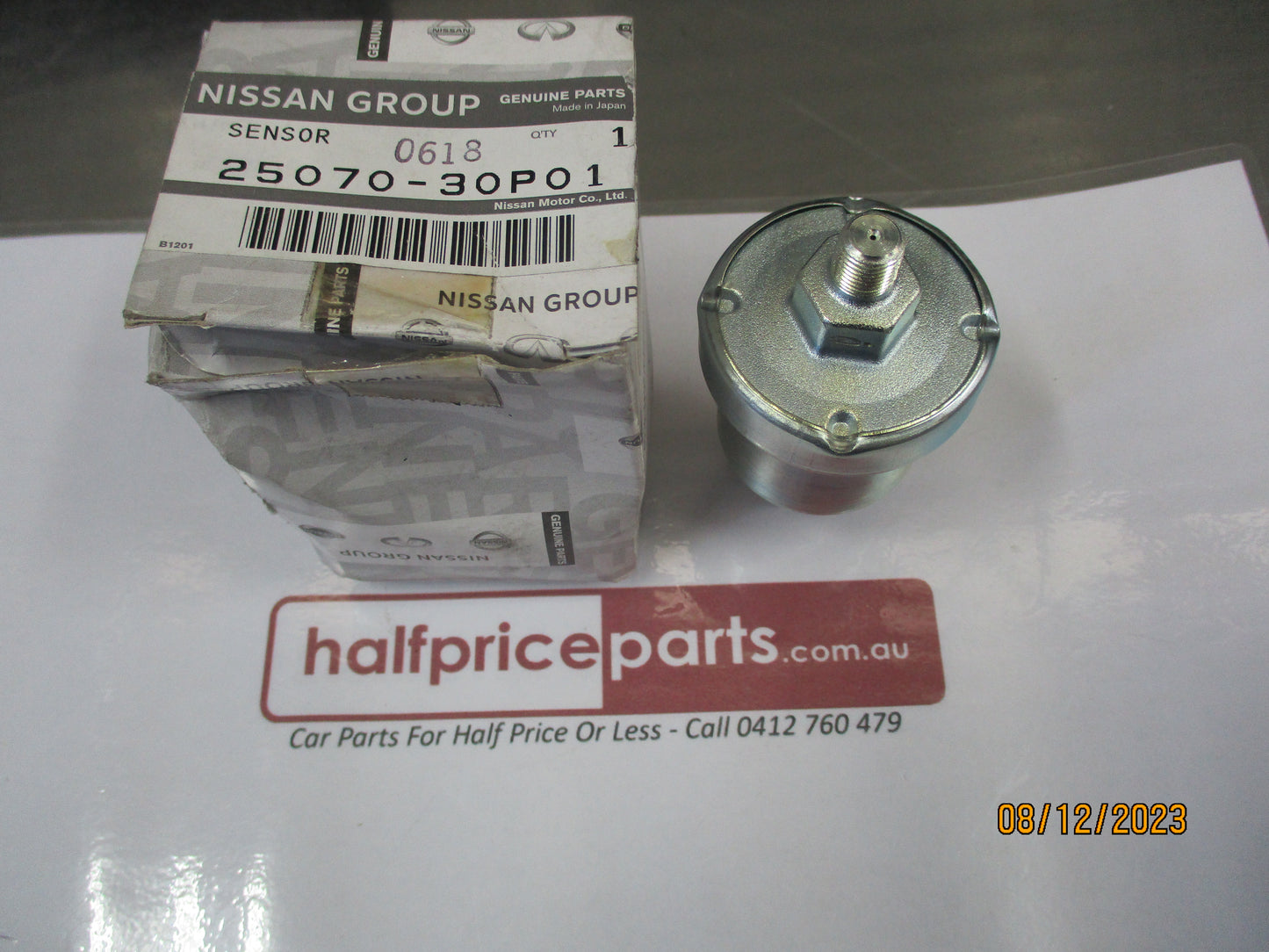 Nissan Skyline / Stagae / Laurel / 300ZX Genuine Oil Pressure Switch Sensor New Part