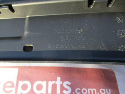 Holden VF Evoke/Calais Commodore Genuine Rear Bumper Bar Cover New Part