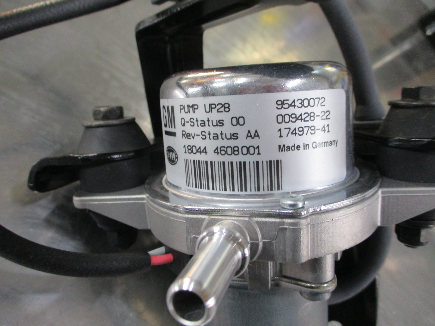 Holden Barina Spark Genuine Hydraulic Power Brake Booster Pump New Part