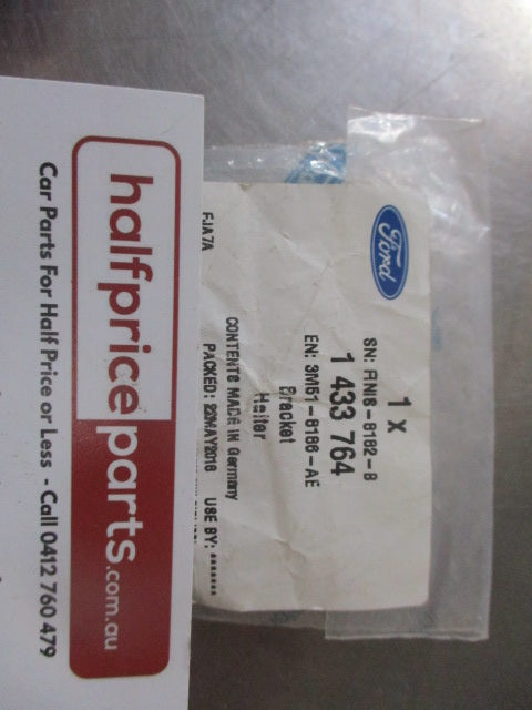 Ford Genuine Front Reinforcement Panel Trim Bracket New Part