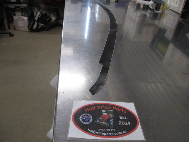 Hyundai Accent Genuine Right Hand Front Door Upper Frame Black Out Tape New Part