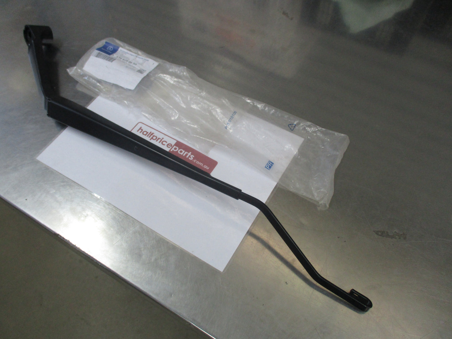 Mercedes-Benz X-Class Genuine Wiper Arm New Part