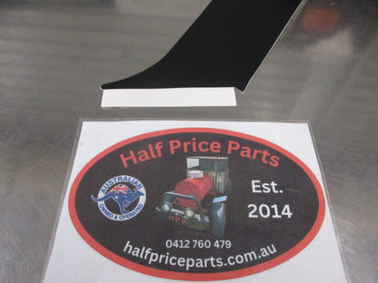 Hyundai Santa Fe Genuine Right Hand Rear Window Frame Black Out Tape New Part